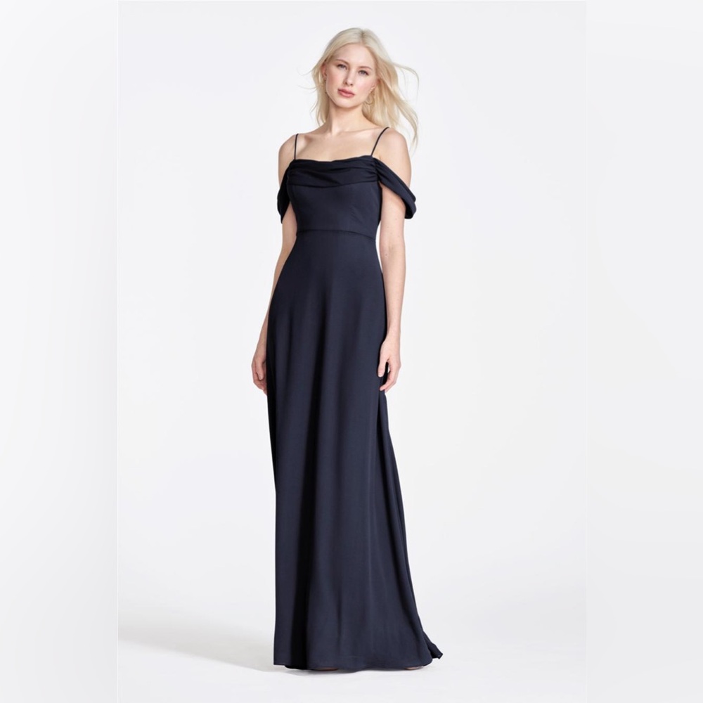 NWT Wtoo by Watters off the shoulder gown Navy Size 14